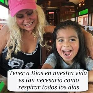 Meet your Posher, Miriam